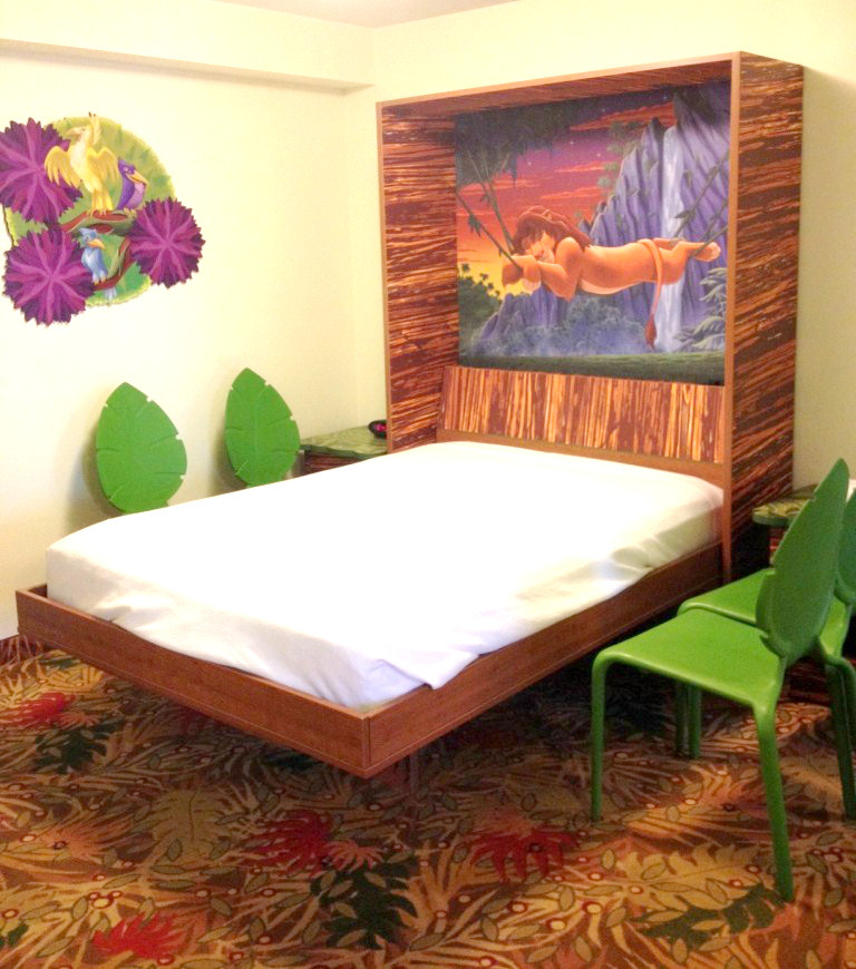 Murphy bed at Art of Animation family suite