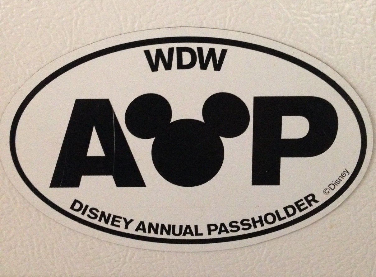 disney world annual passholder magnet