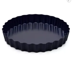 fruit tart pan with removable bottom