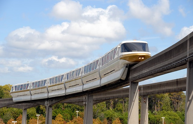 monorail at disney