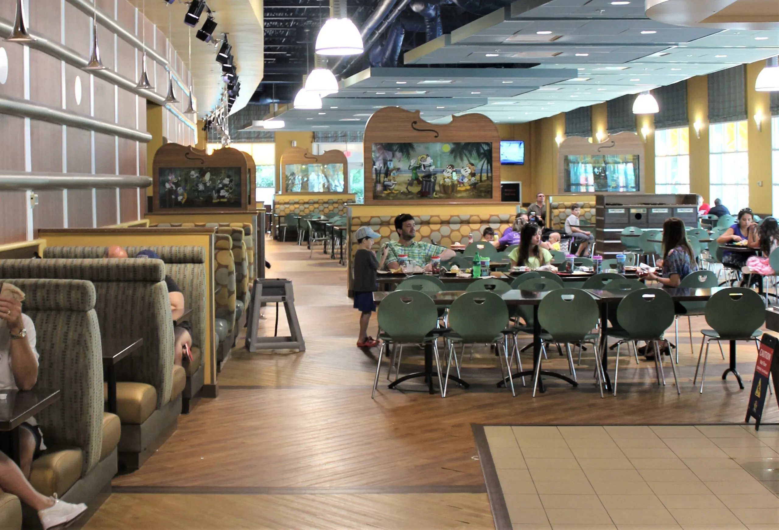 value resort food court
