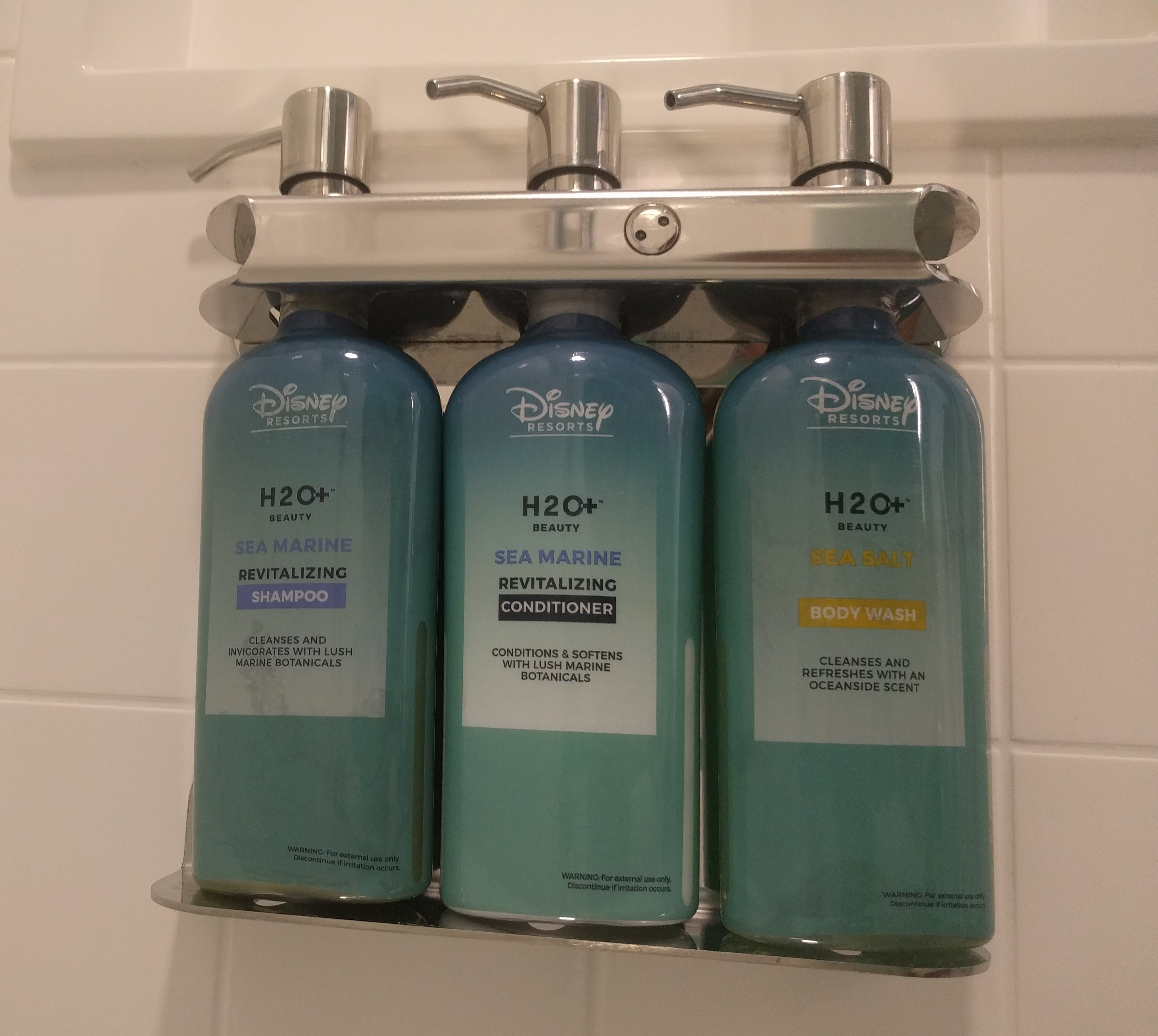 complimentary shampoo, conditioner, and body wash in shower