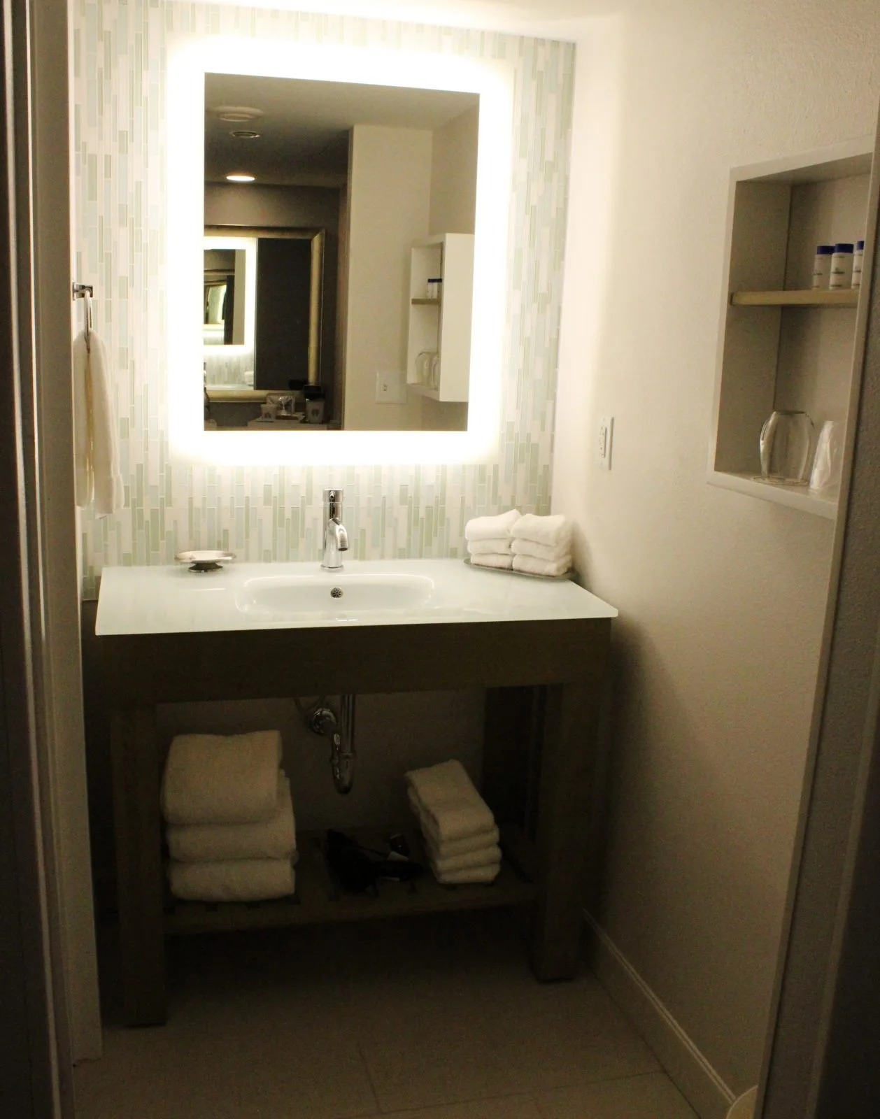 bathroom sink at disney dolphin hotel
