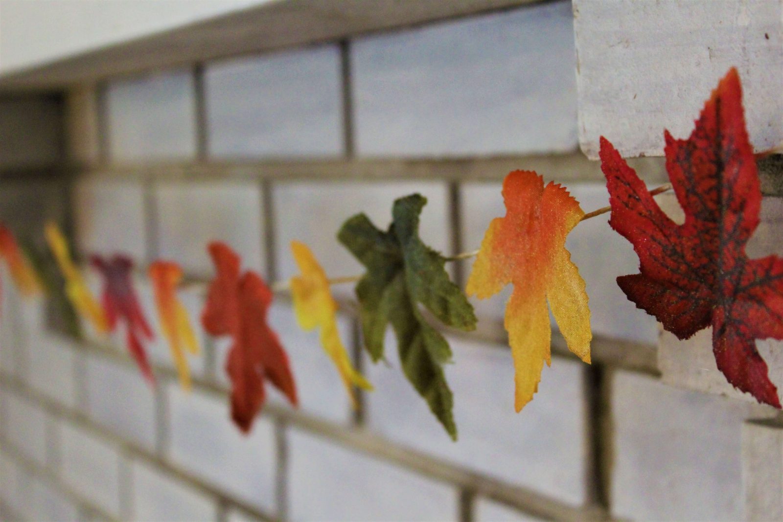 DIY Leaf Garland hanging from Mantle