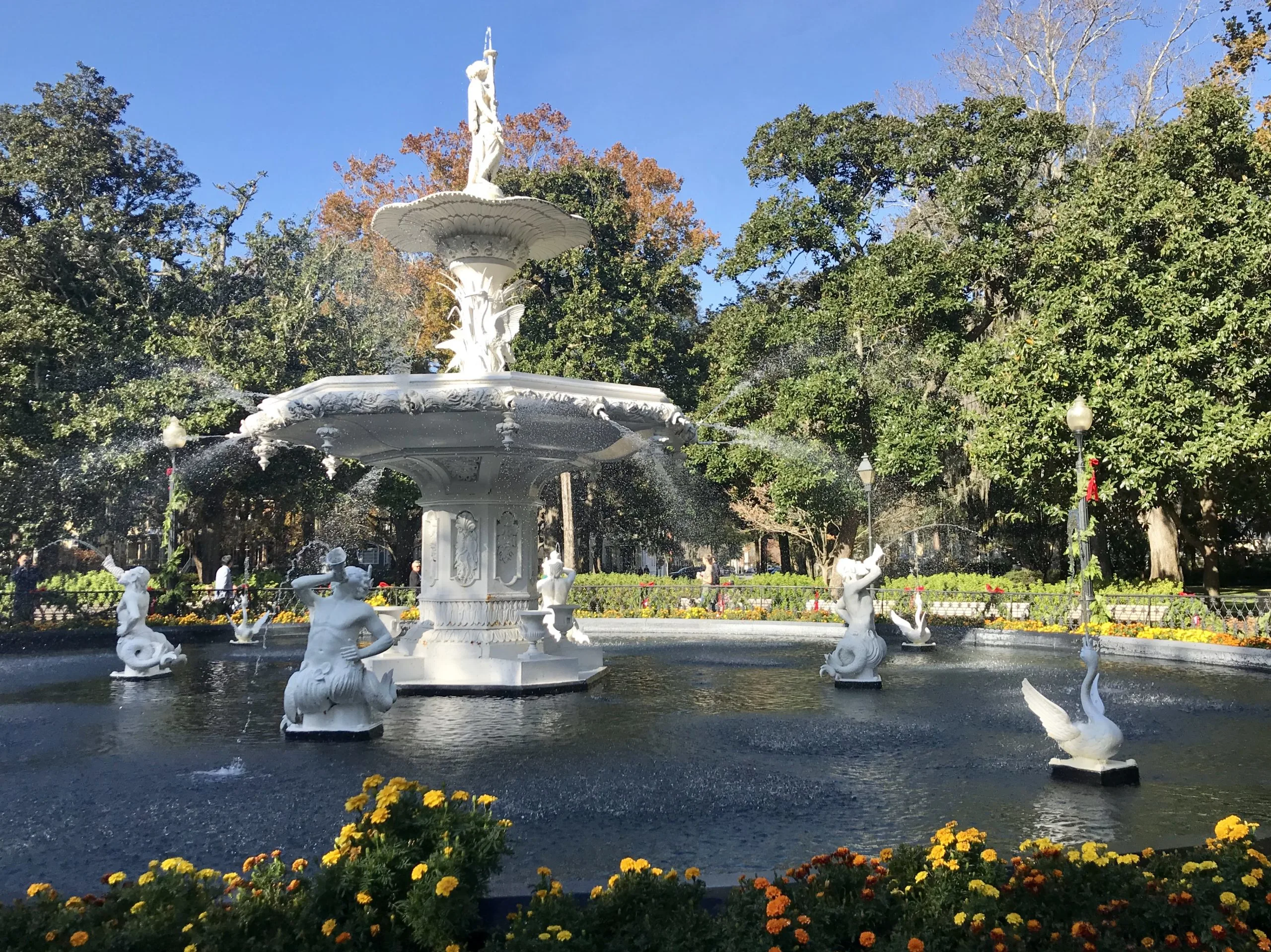 forsyth park fountain - things to do in savannah with kids