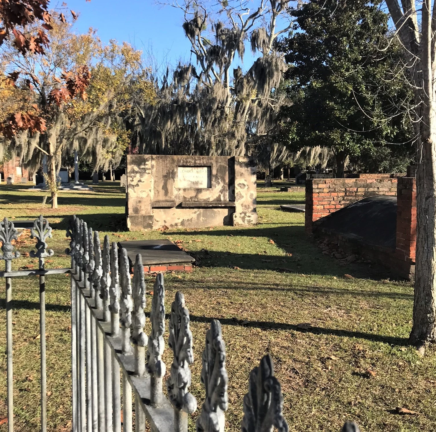 colonial park cemetary