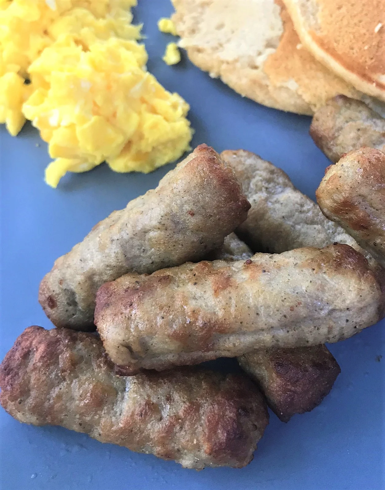 cooked breakfast sausage on a plate