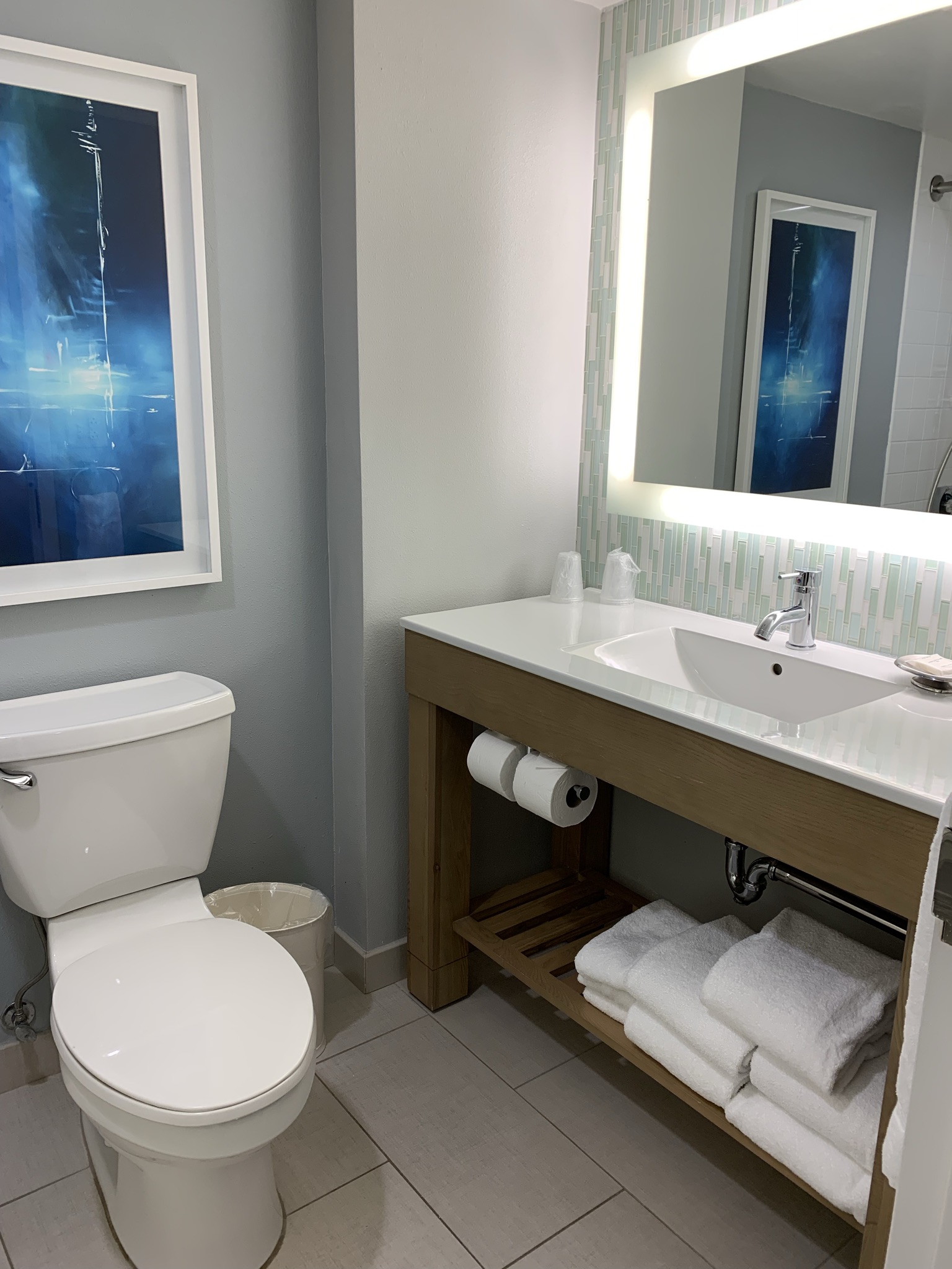 bathroom sink at disney swan hotel