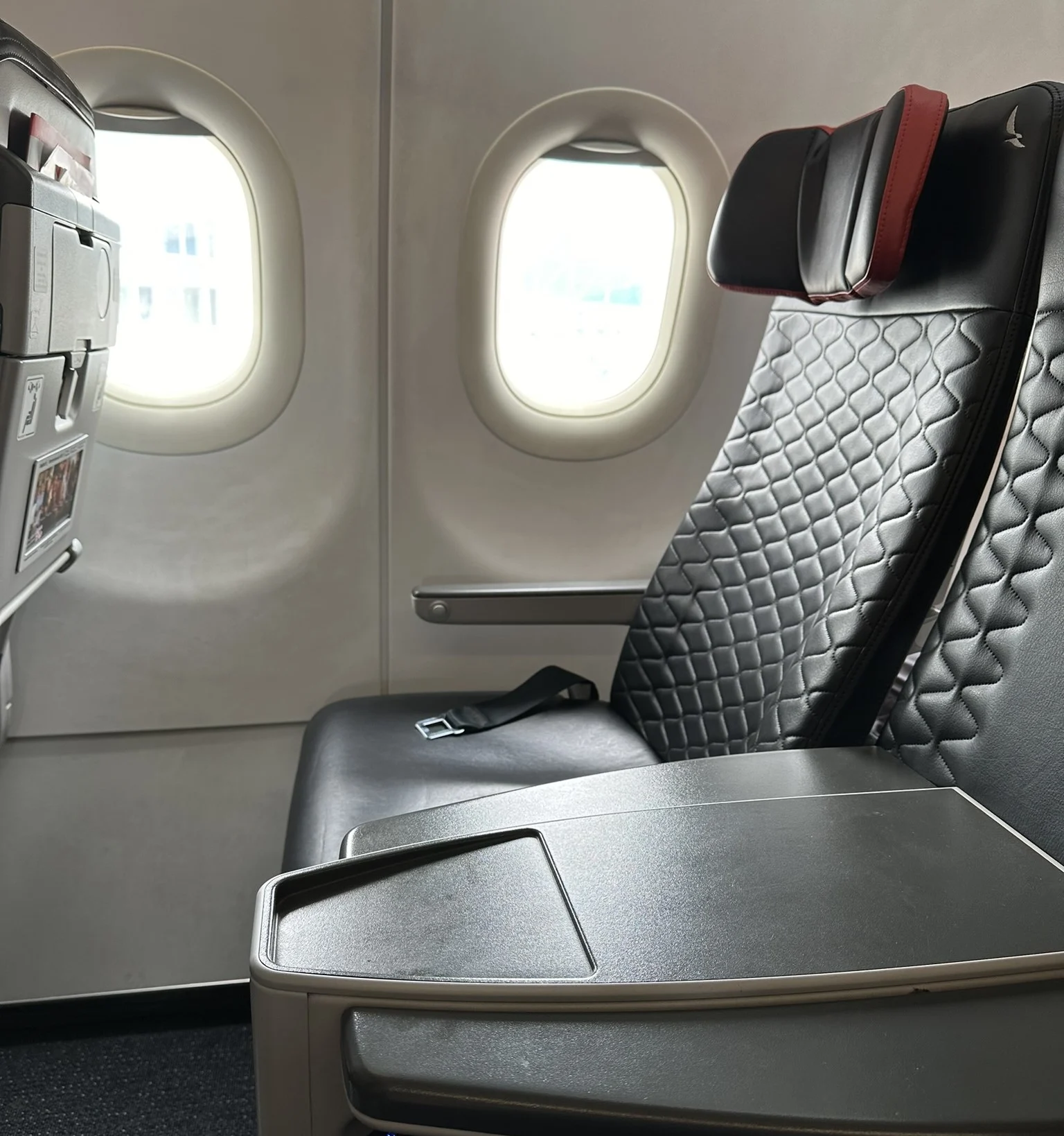 premium seats on avianca airlines