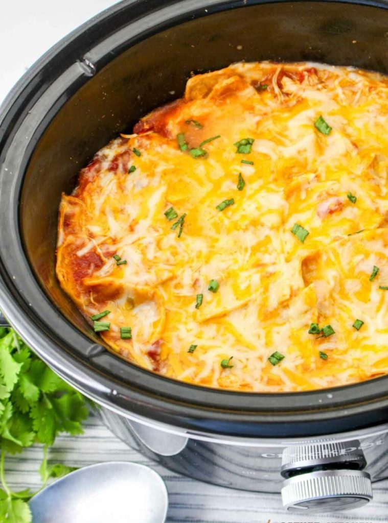 cheap crockpot recipes-chicken enchilada casserole
