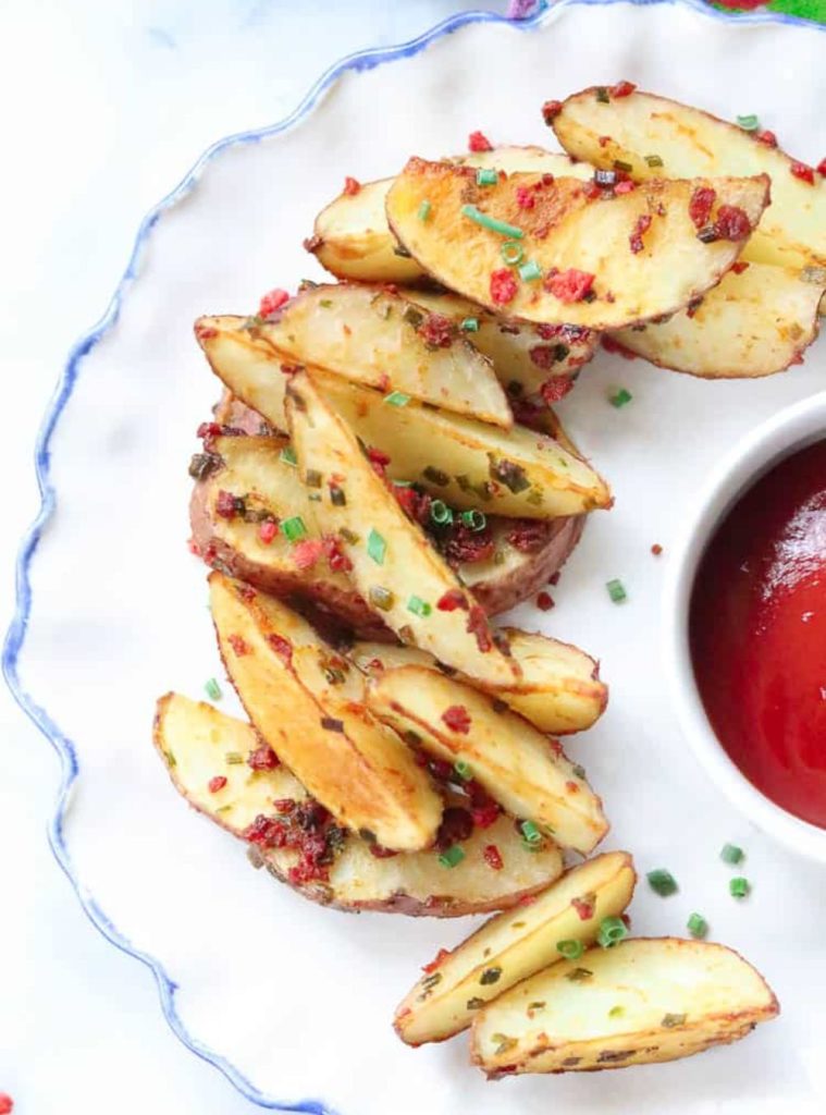 Baked Potato Wedges (Vegan)